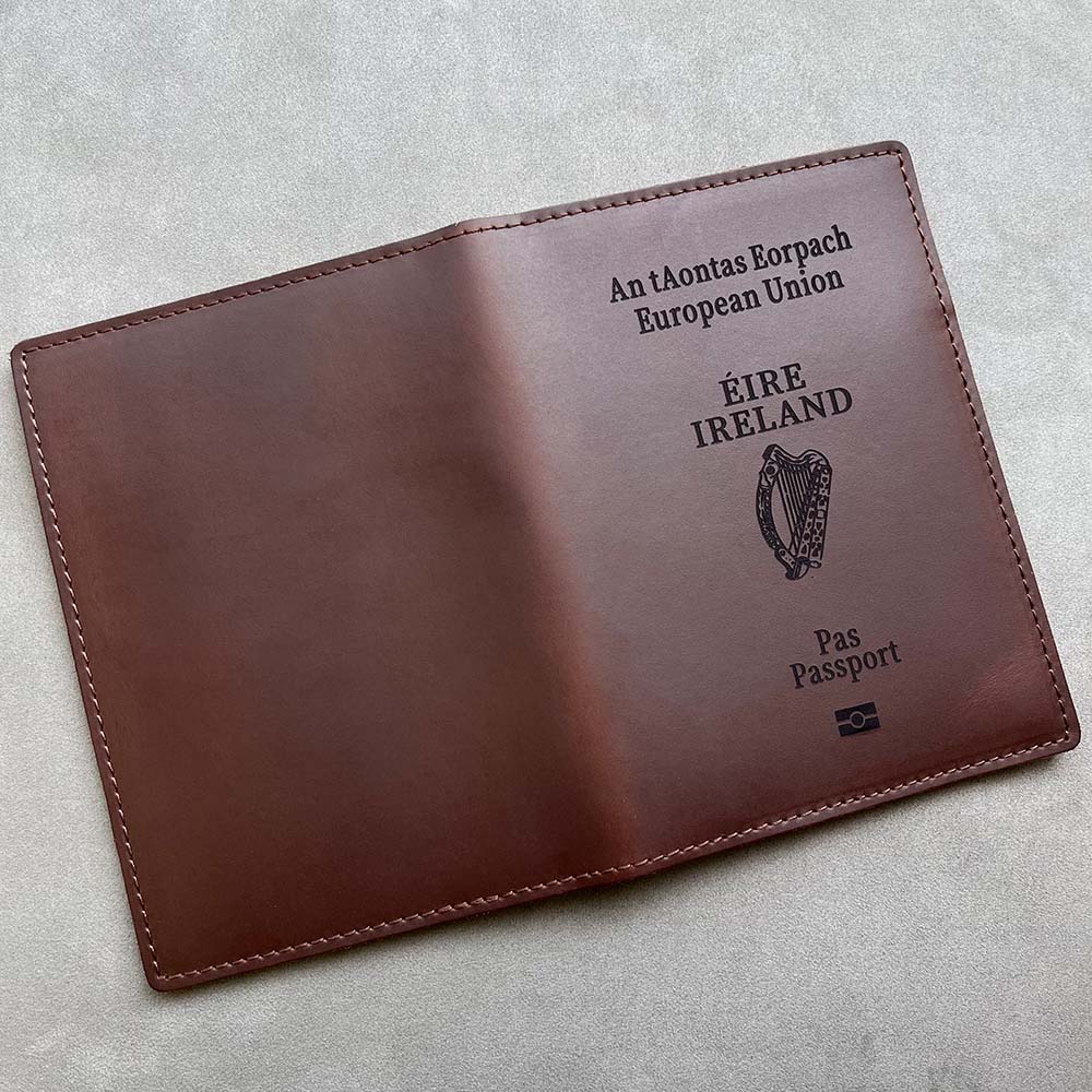 Personalised Leather Irish Pas - Travel Accessories Ireland 评论和价格